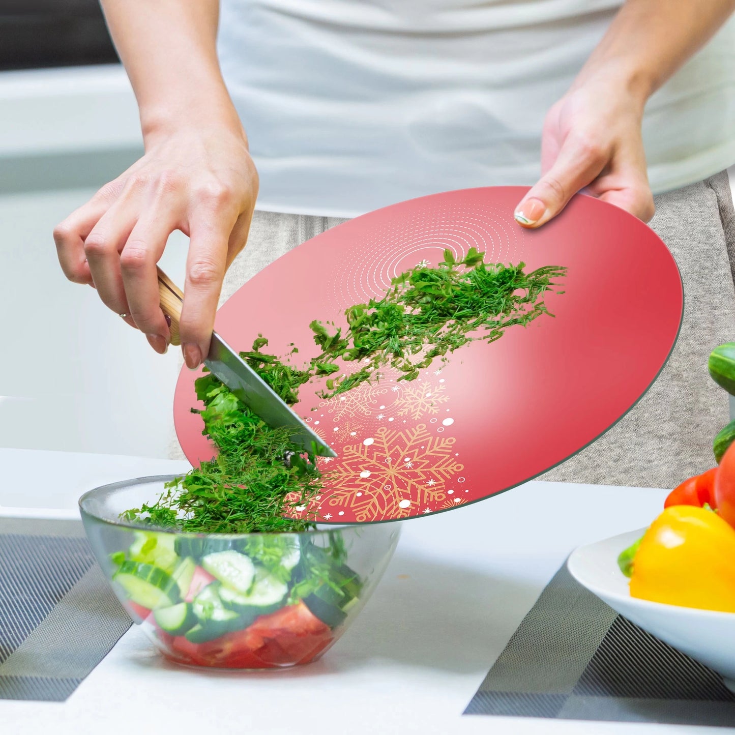 Tempered 12 inch Round Glass Cutting Board - Red Christmas Christmastree