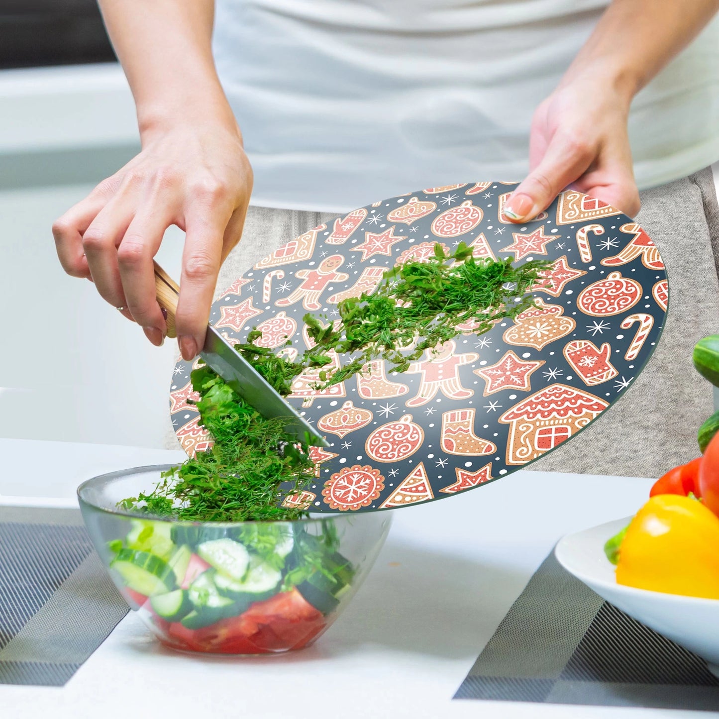 Tempered 12 inch Round Glass Cutting Board - Christmas Cookies