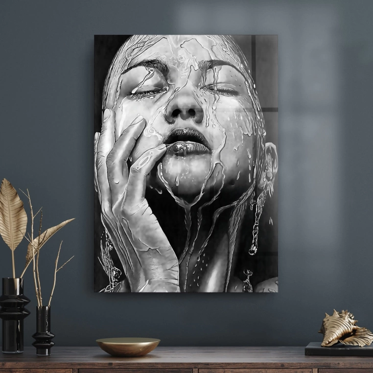 Vivantes Tempered Glass Wall Art - Black Beauty